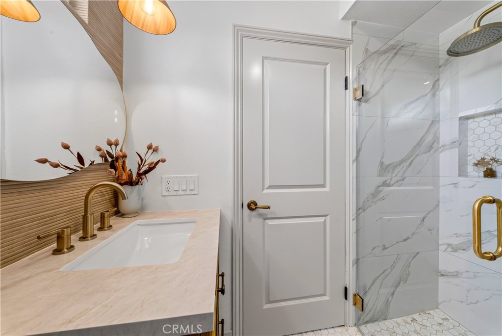 9574 Talbert Property Photo 36