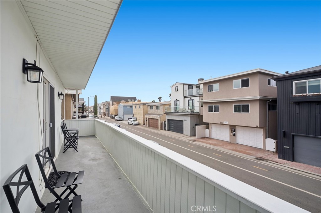 5212 Seashore B Property Photo 5