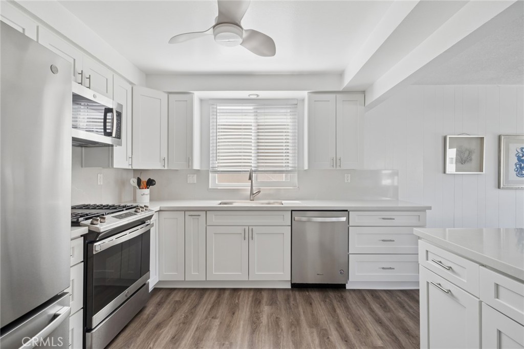 5212 Seashore B Property Photo 8