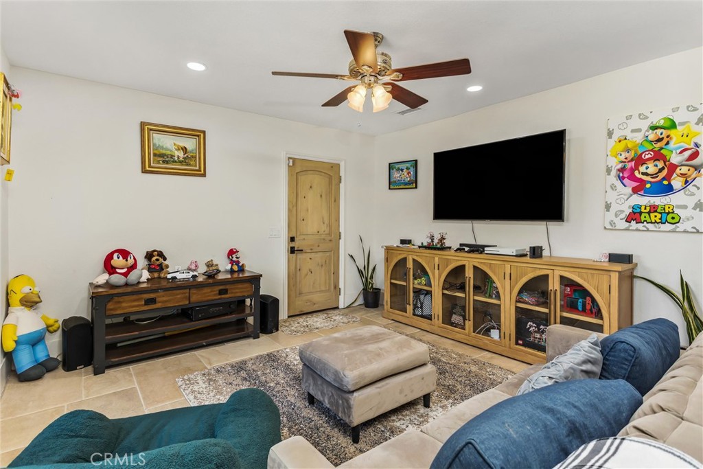 408 Edgemont Drive Property Photo 22