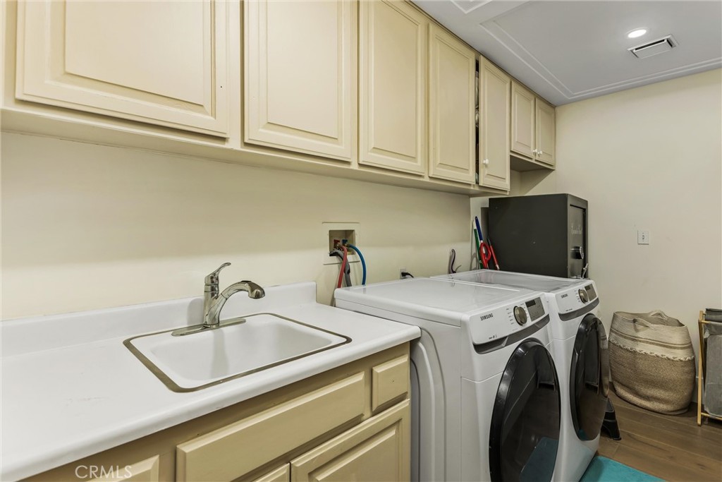 408 Edgemont Drive Property Photo 25