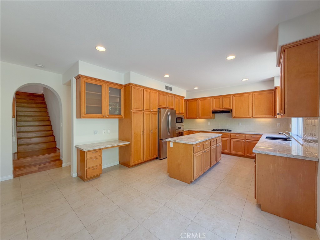 82 Laurelhurst Property Photo 13