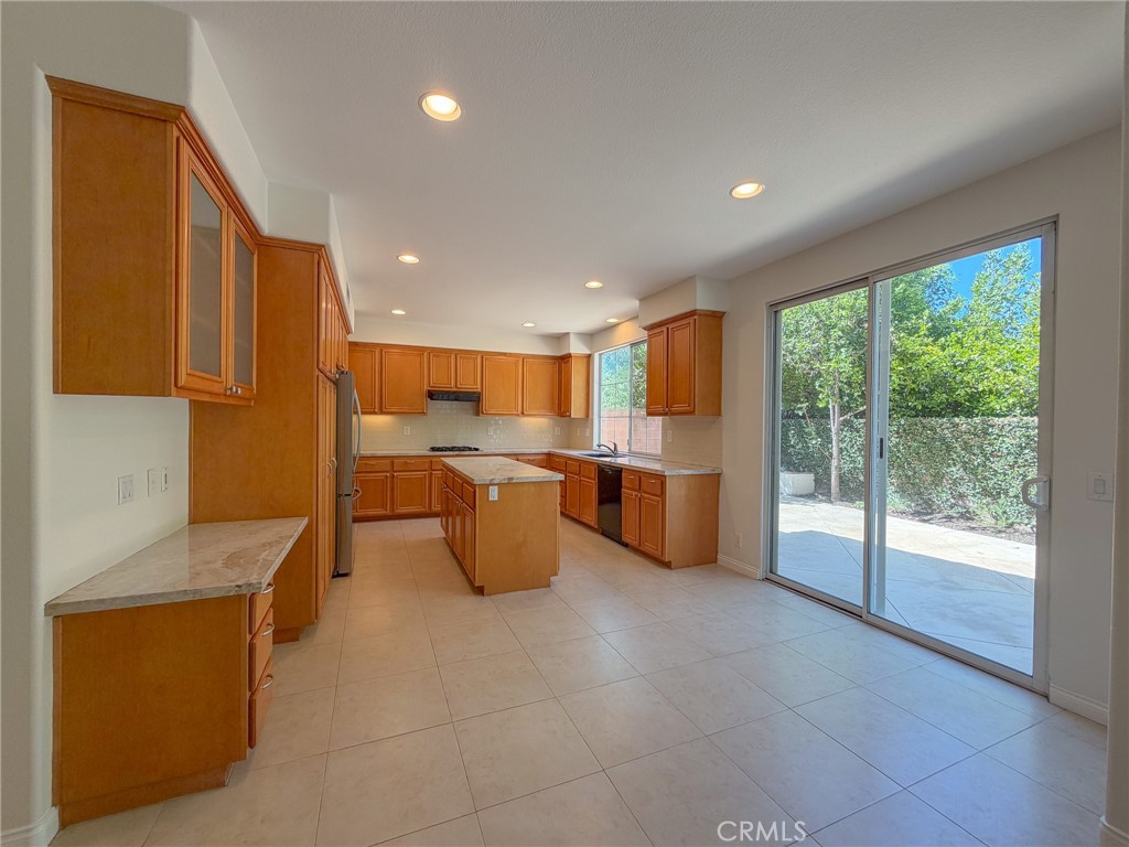 82 Laurelhurst Property Photo 15