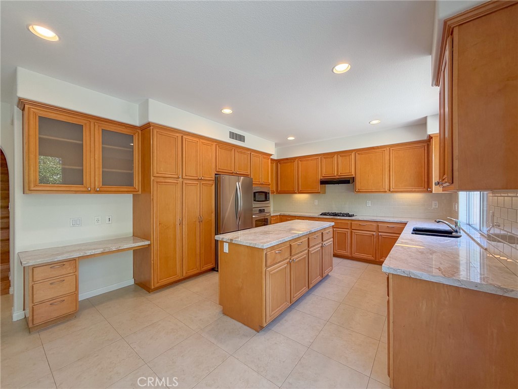 82 Laurelhurst Property Photo 16