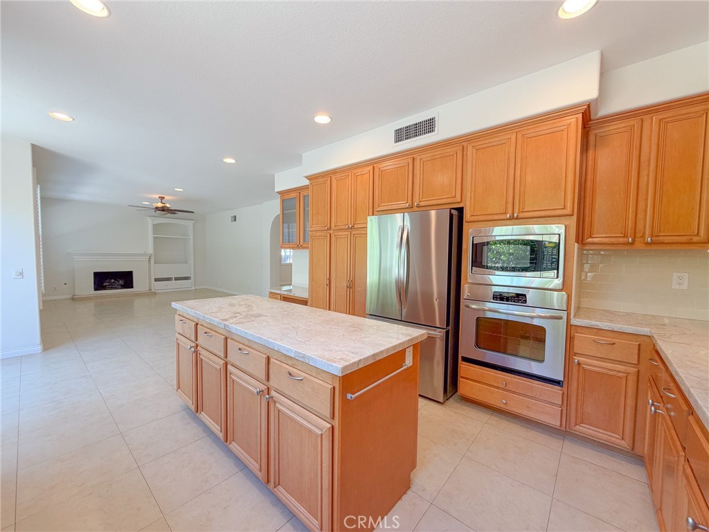82 Laurelhurst Property Photo 18