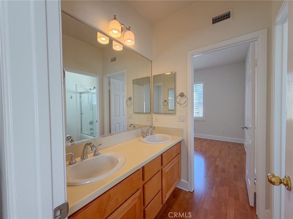 82 Laurelhurst Property Photo 45