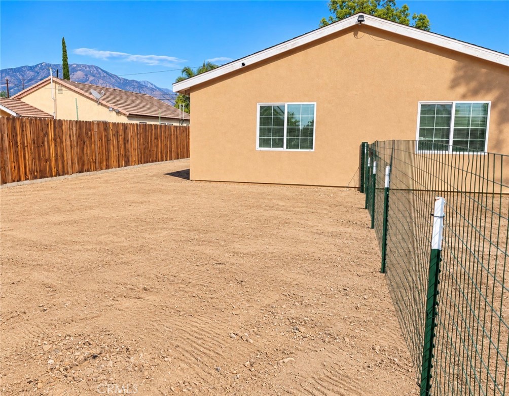 7538 Lynwood Property Photo 5