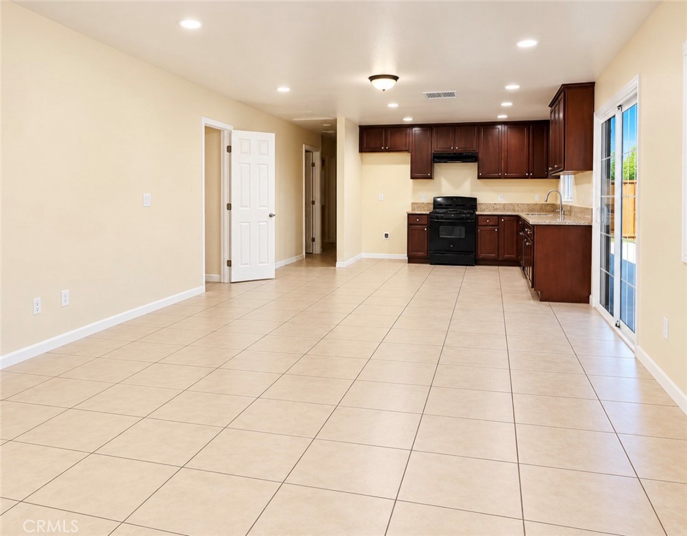 7538 Lynwood Property Photo 8