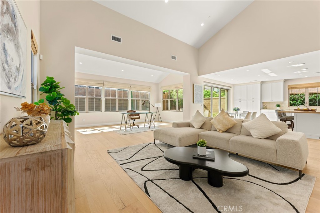 126 Abalone Property Photo 3