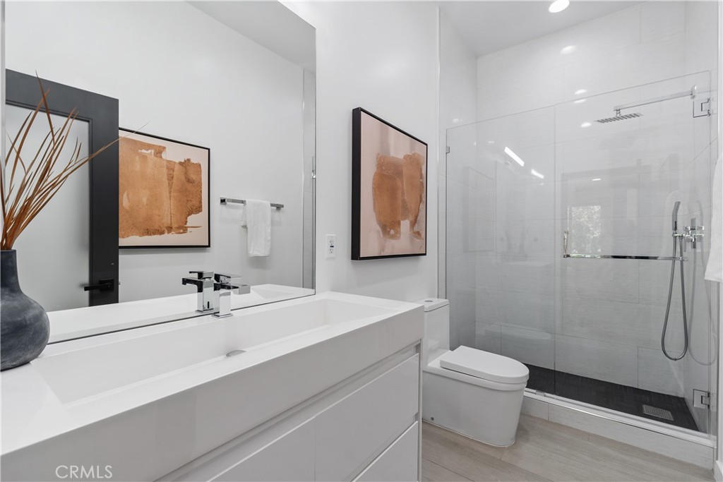 18512 Lincoln Cir Property Photo 33
