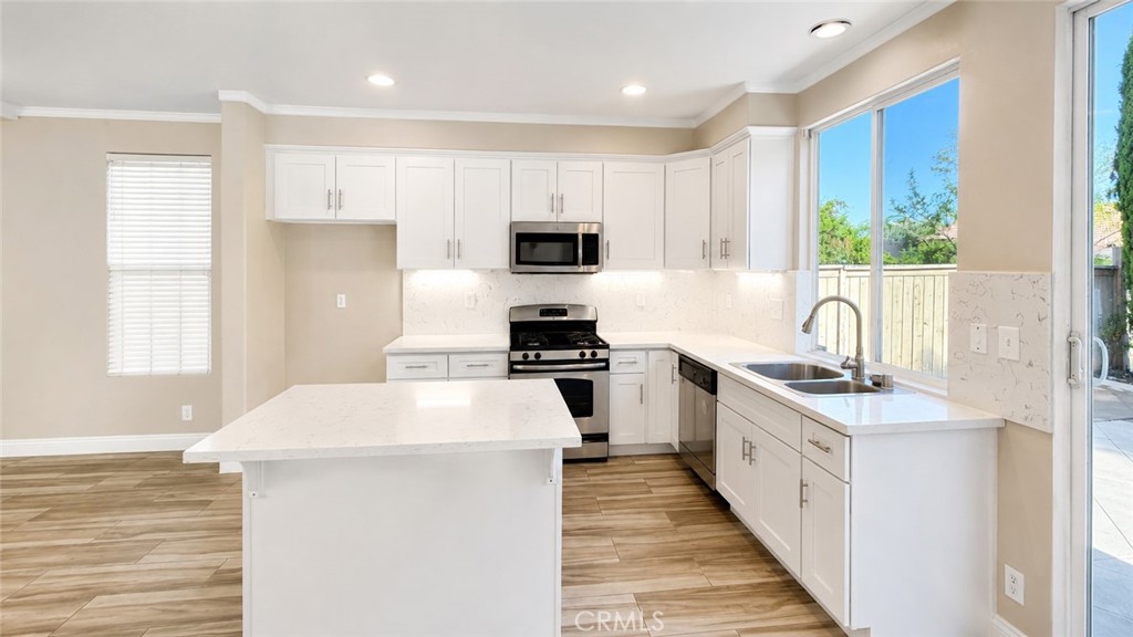 351 Jessica Property Photo 7