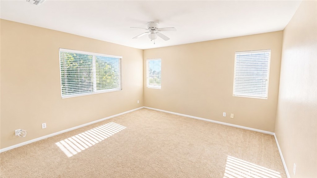 351 Jessica Property Photo 23