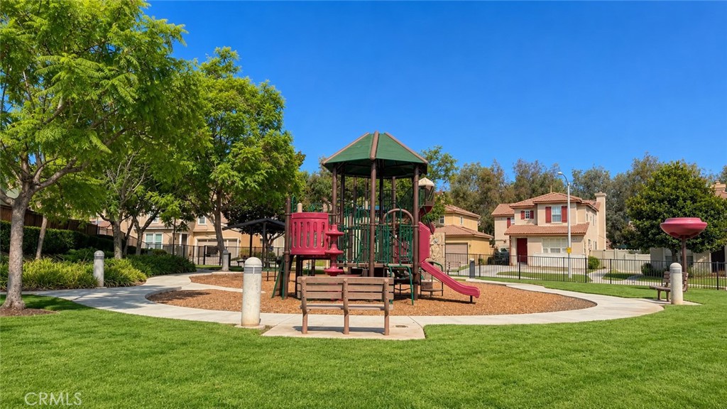 351 Jessica Property Photo 33