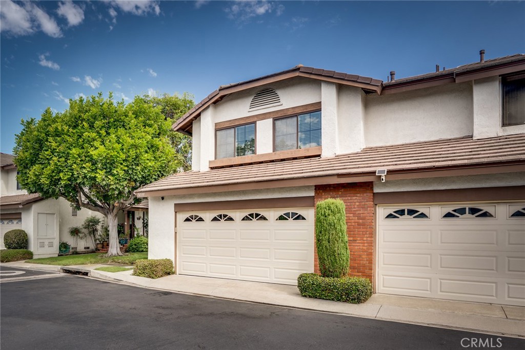 8537 Courreges Court Property Photo 2