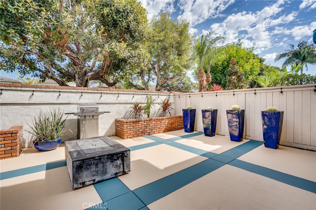 8537 Courreges Court Property Photo 38
