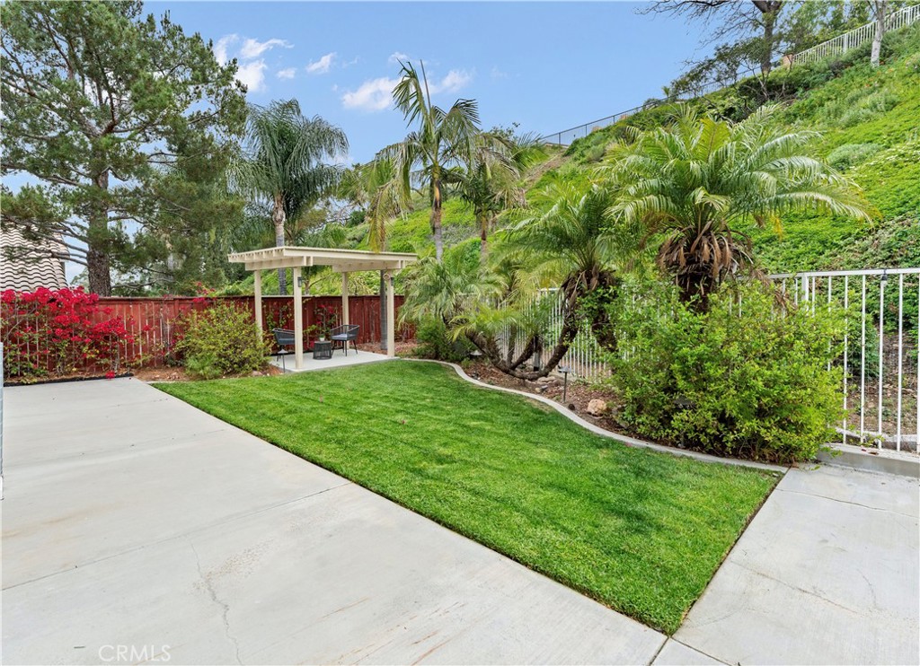 1535 San Almada Road Property Photo 12