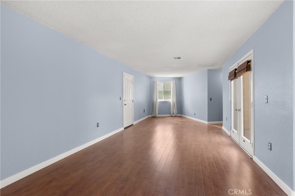 1068 Occidental Circle Property Photo 4