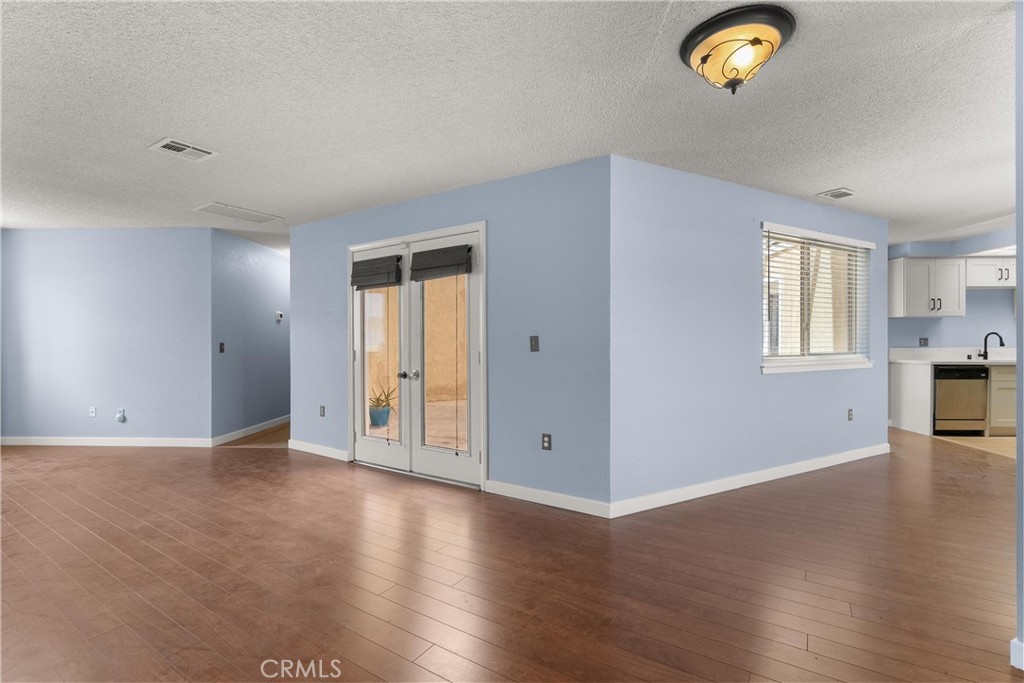 1068 Occidental Circle Property Photo 5