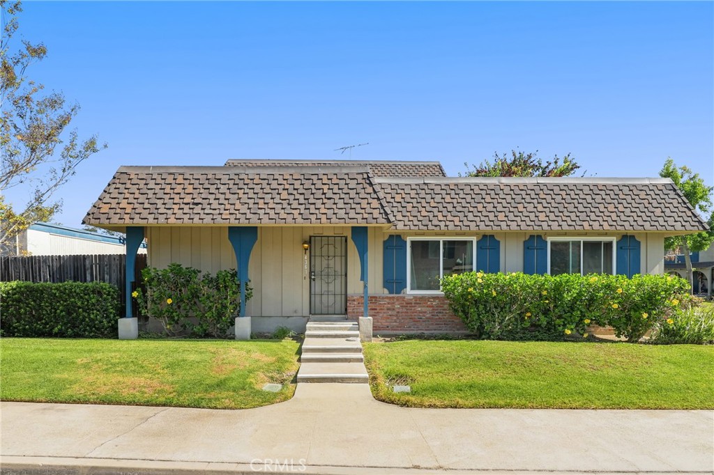 4361 Larwin Avenue Property Photo 1