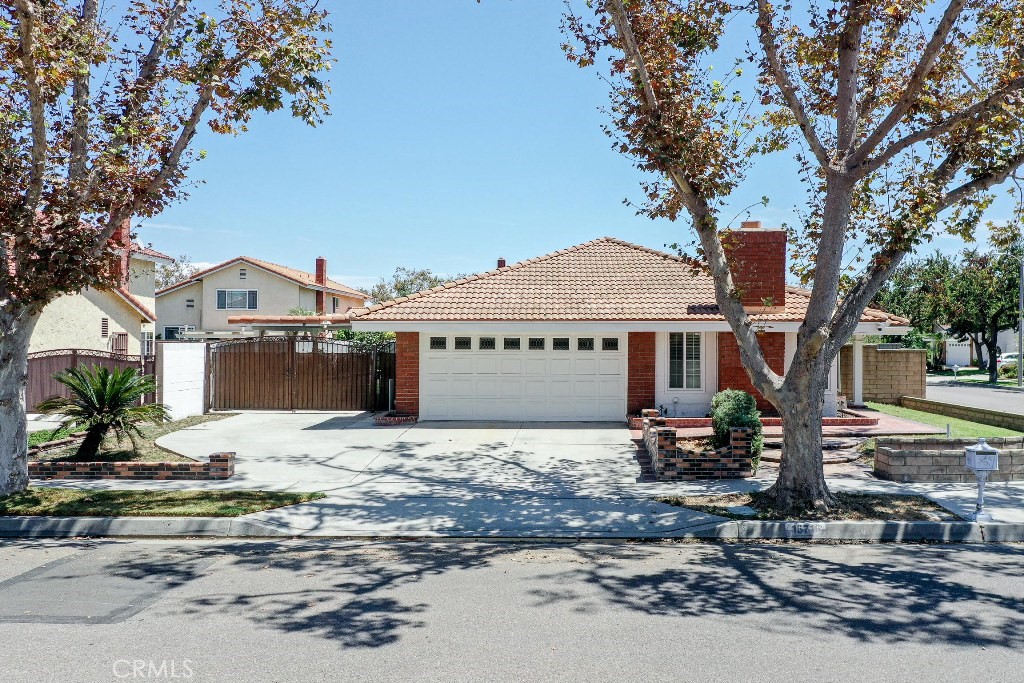 16716 Dory Property Photo 2