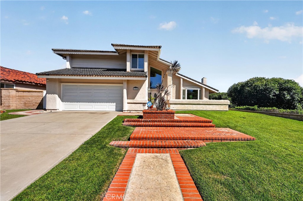 22852 Buendia Property Photo 1