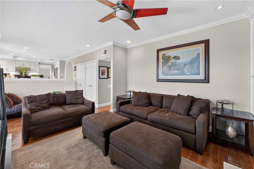 22852 Buendia Property Photo 21