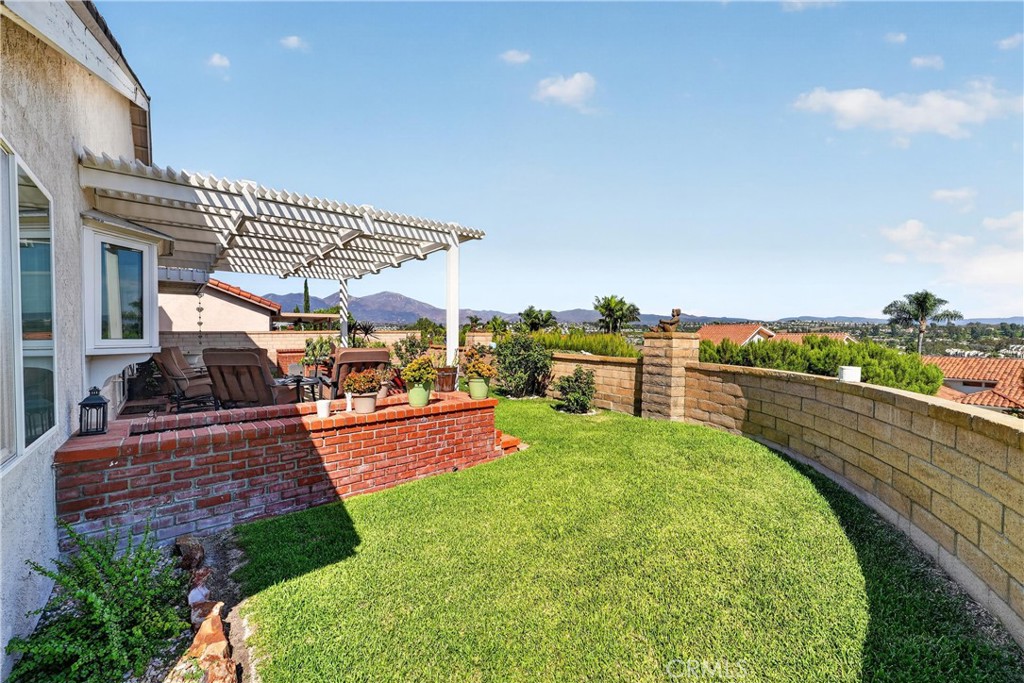 22852 Buendia Property Photo 34