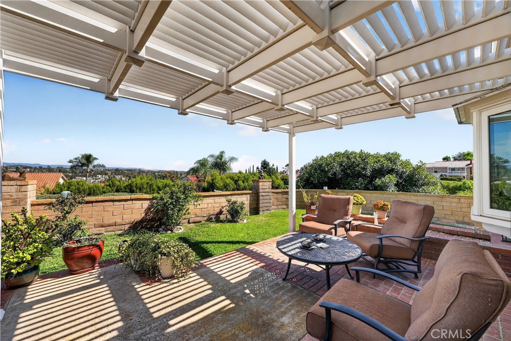 22852 Buendia Property Photo 36