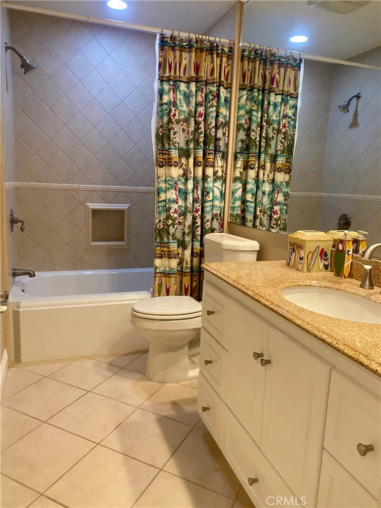 22852 Buendia Property Photo 47