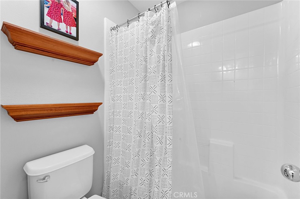 53 Clouds Property Photo 24