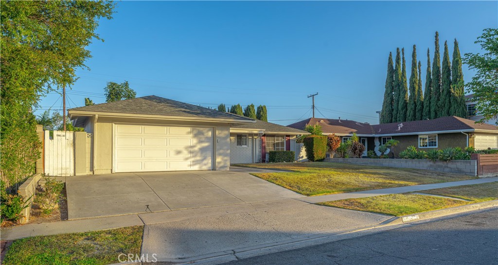23051 Cavanaugh Road Property Photo 4