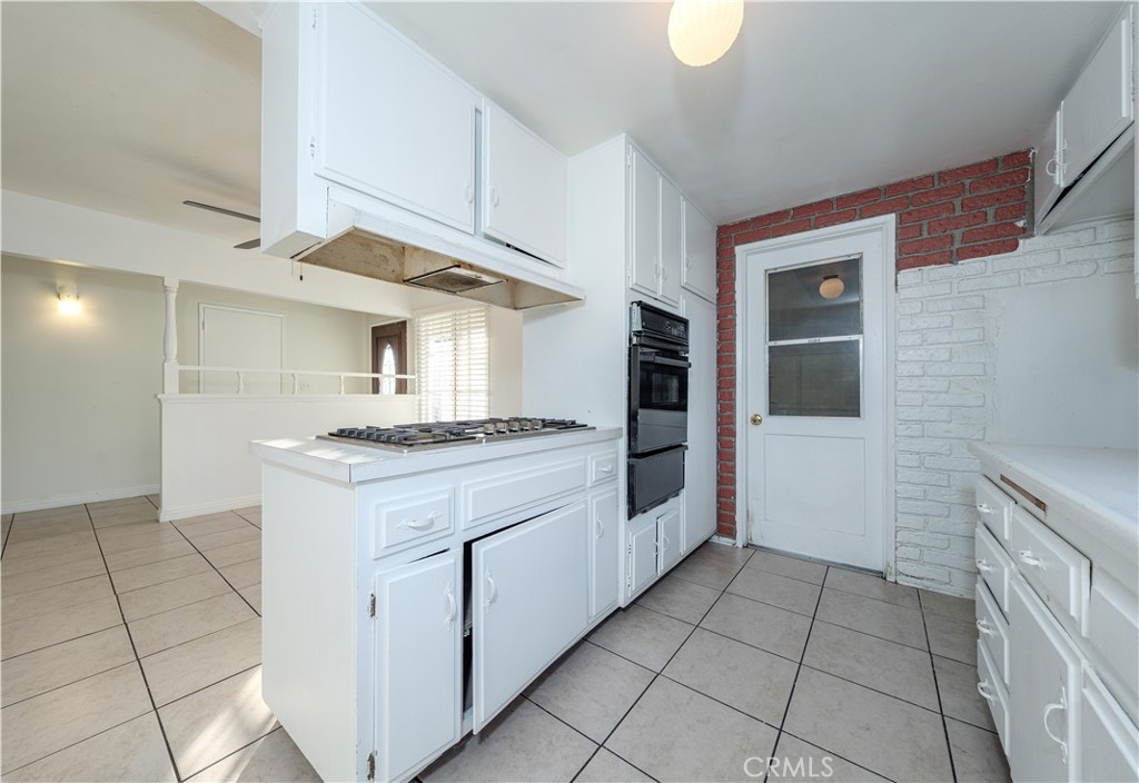 23051 Cavanaugh Road Property Photo 7