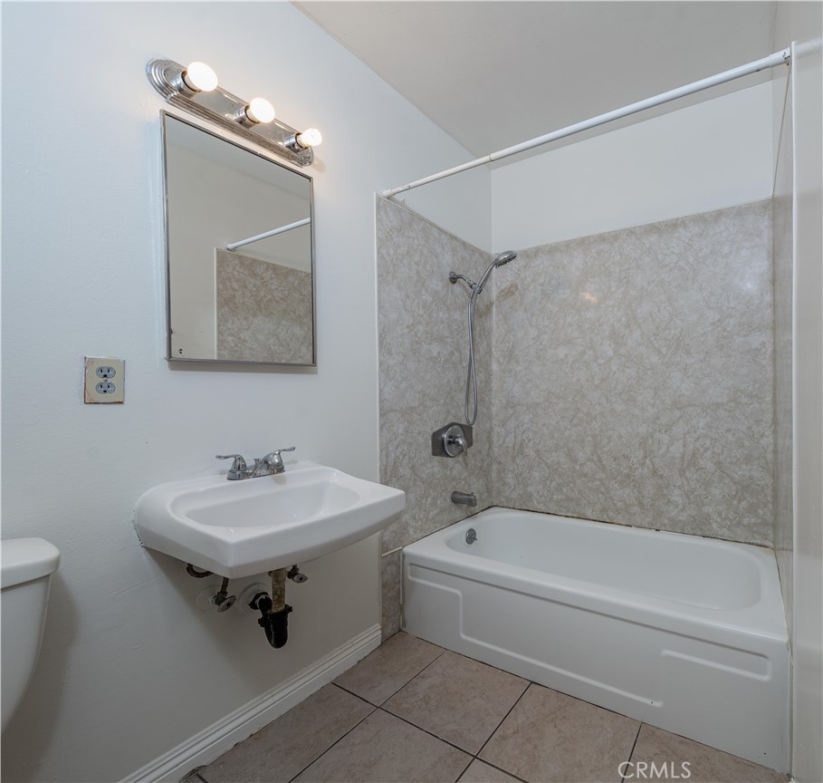 23051 Cavanaugh Road Property Photo 13