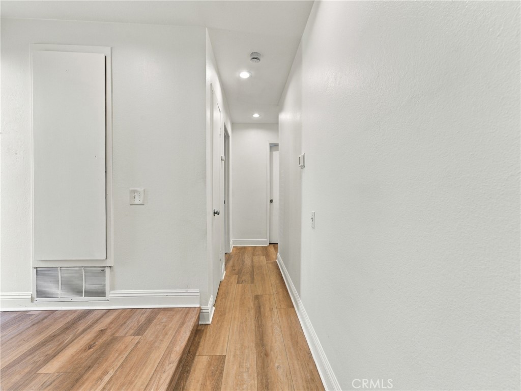 330 W Devonshire Drive Property Photo 16