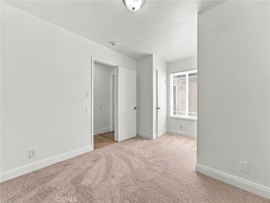 330 W Devonshire Drive Property Photo 21