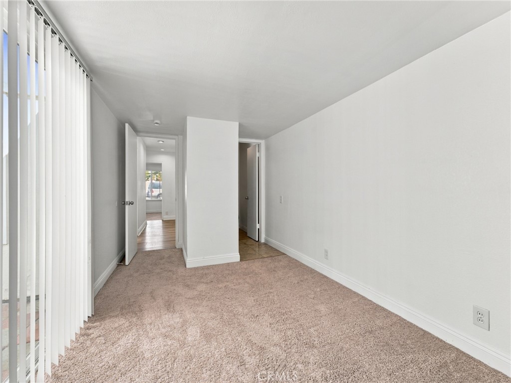 330 W Devonshire Drive Property Photo 25