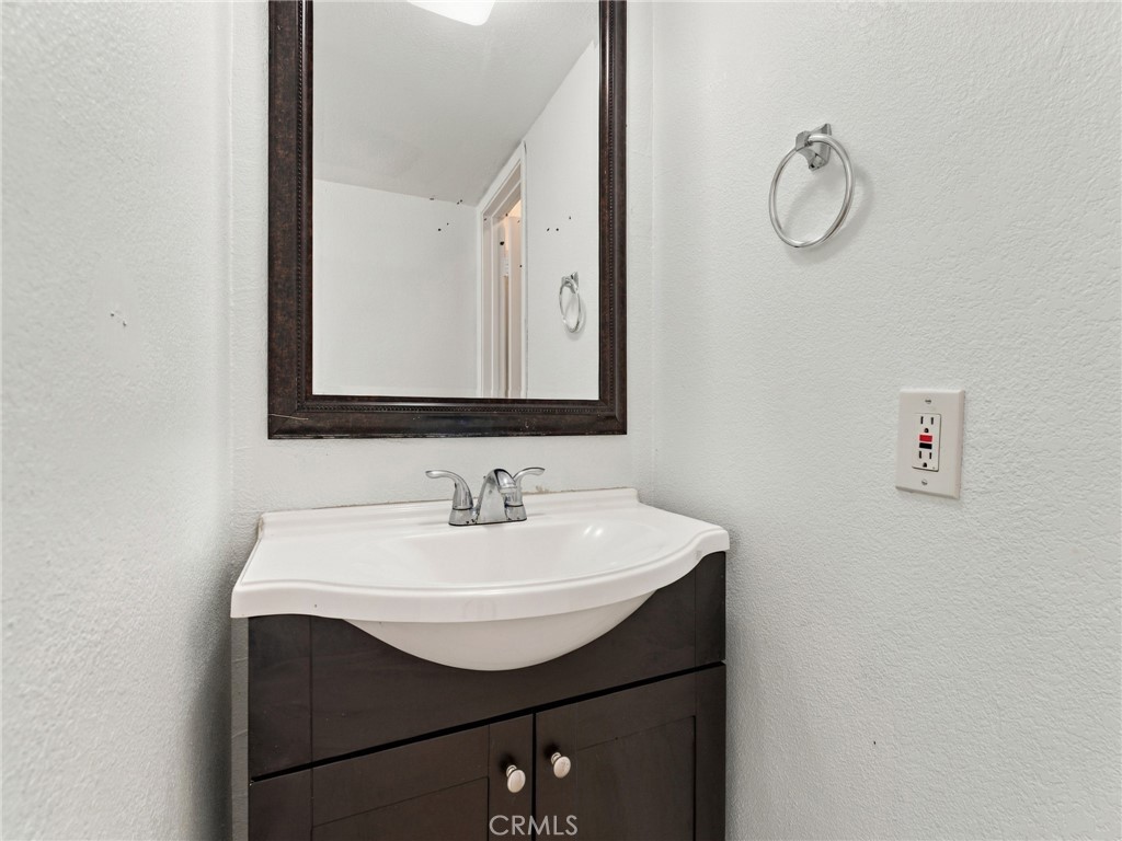 330 W Devonshire Drive Property Photo 26