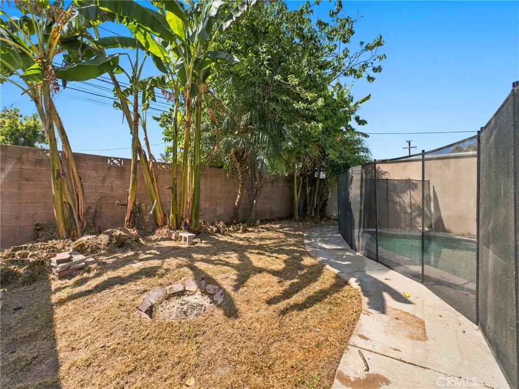 330 W Devonshire Drive Property Photo 36