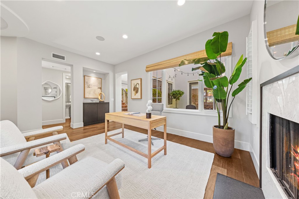 60 Sidney Bay Property Photo 11