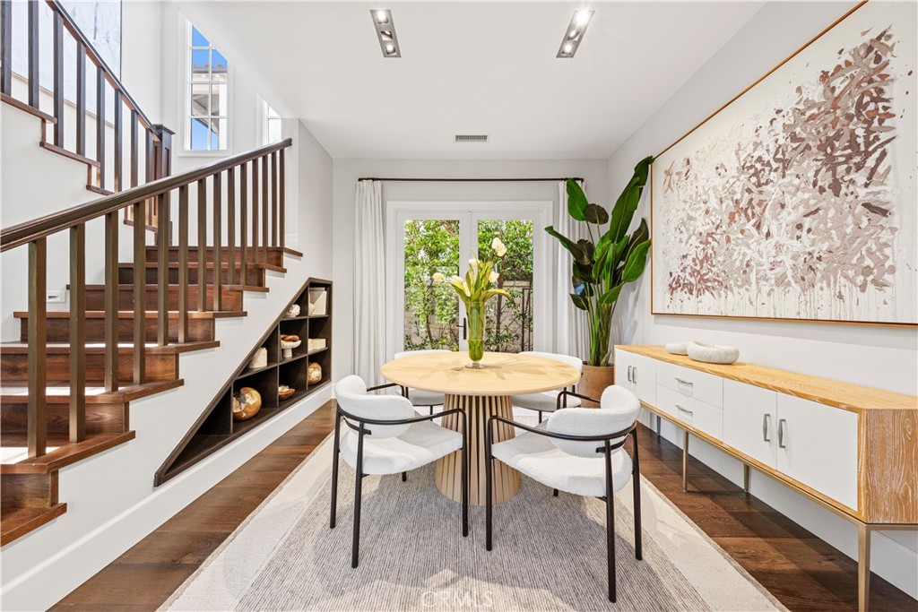60 Sidney Bay Property Photo 22