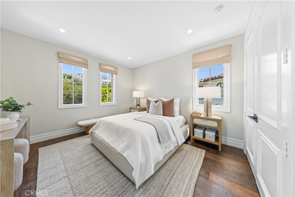 60 Sidney Bay Property Photo 26
