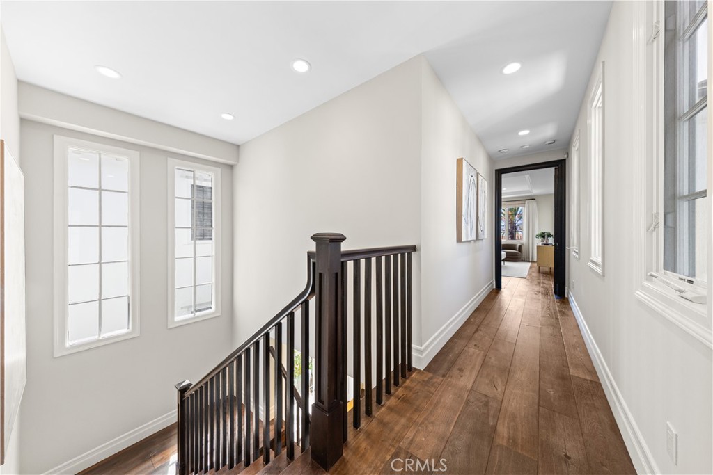 60 Sidney Bay Property Photo 28