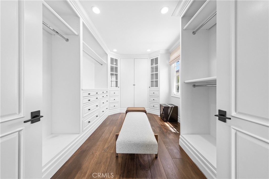60 Sidney Bay Property Photo 33