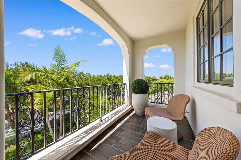 60 Sidney Bay Property Photo 49