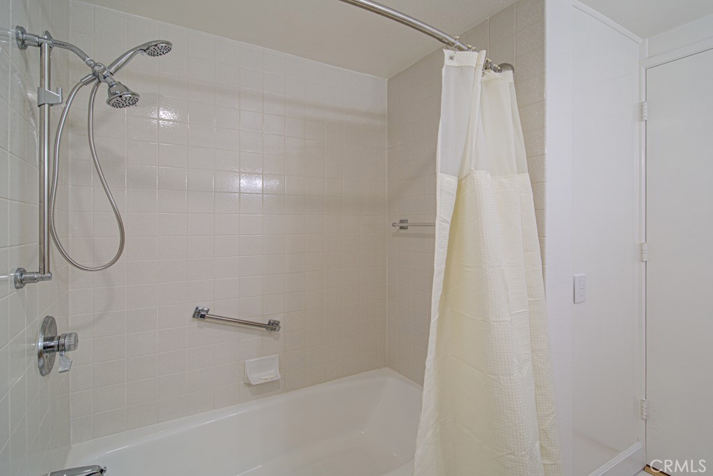 122 Via Estrada A Property Photo 24