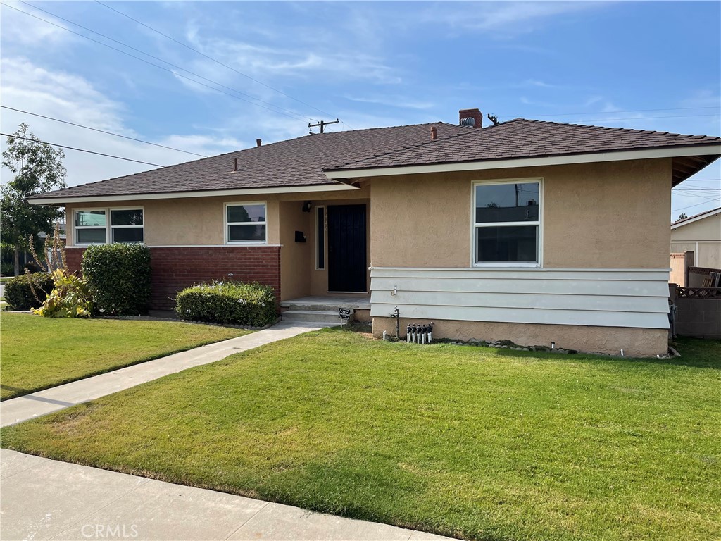 1440 E Rose Avenue Property Photo 1