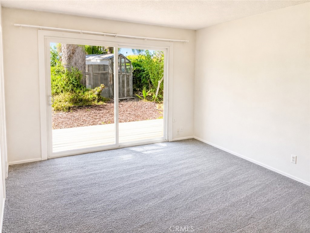2239 Catherine Property Photo 11