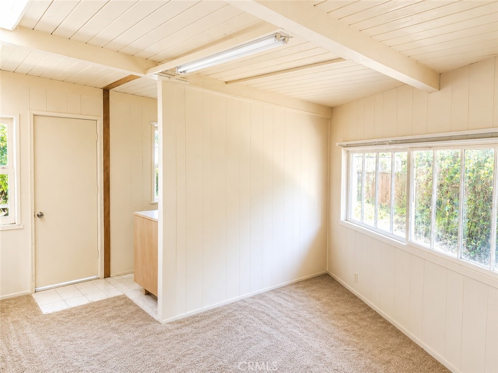 2239 Catherine Property Photo 13