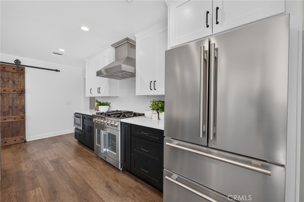 34830 Olive Tree Property Photo 15