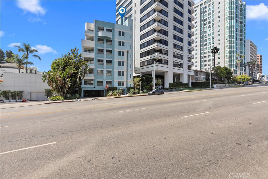 10336 Wilshire 703 Property Photo 1